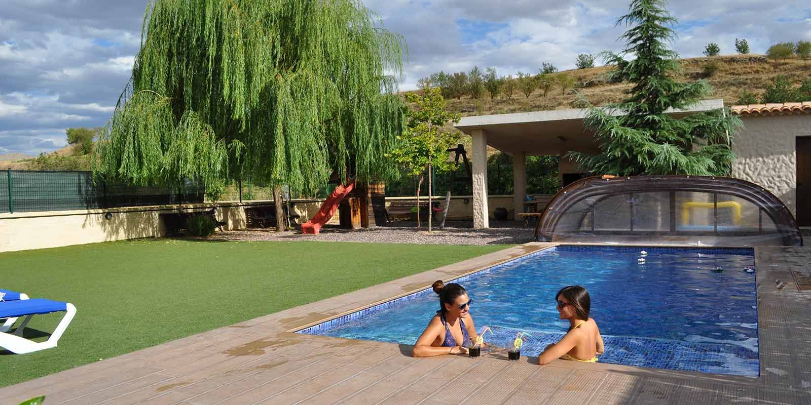 Casa rural en Cuenca piscina cubierta