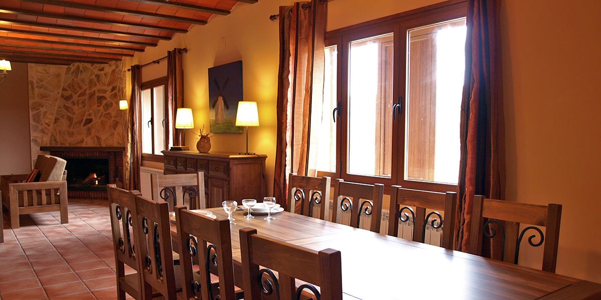 Casa rural en Cuenca comedor