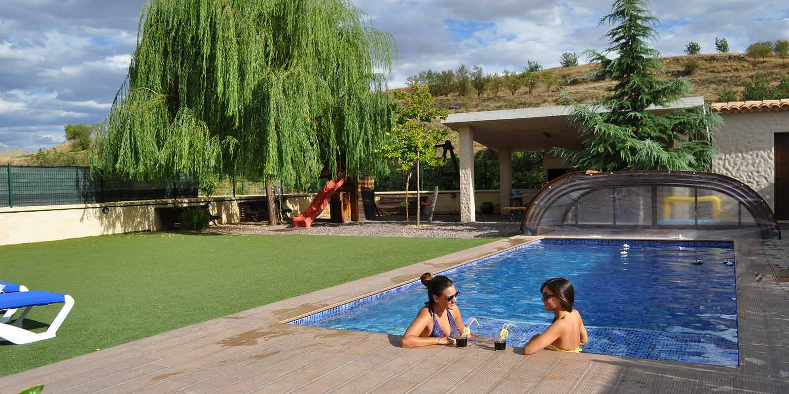 Casa rural en Cuenca piscina cubierta